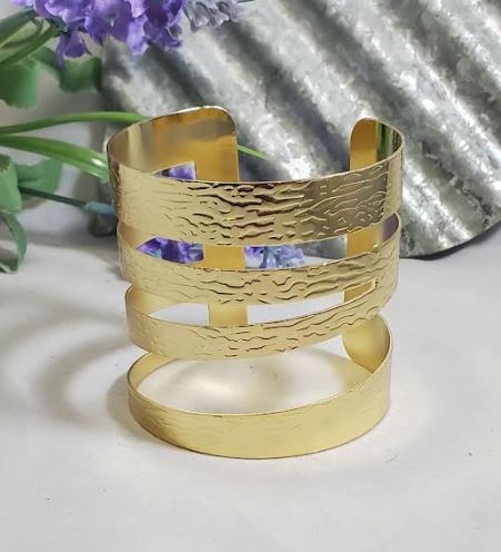 AZ1011 Gold Etched Cuff Bracelet