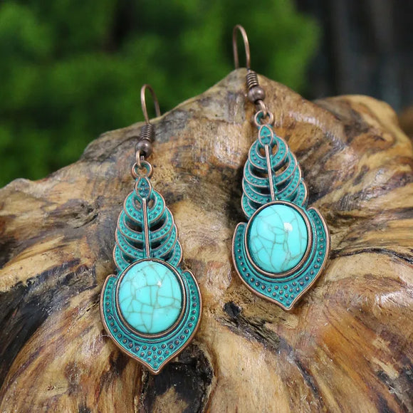 AZ876 Patina Look Crackle Leaf Design Earrings