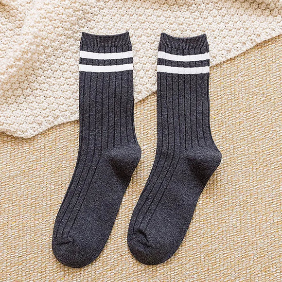 AZ416B Dark Grey With White Stripe Socks