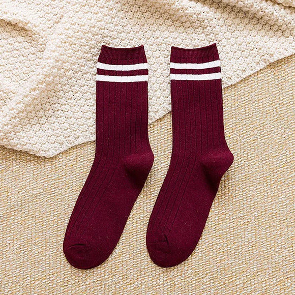 AZ418B Maroon With White Stripe Socks