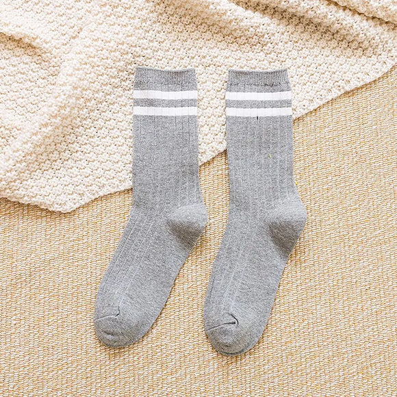 AZ415B Light Grey With White Stripe Socks