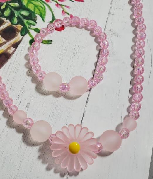 L400 Pink Iridescent Translucent Daisy Necklace & Bracelet Set