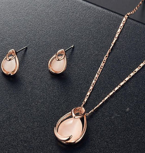 N536 Rose Gold Teardrop Moonstone Necklace with FREE Earrings