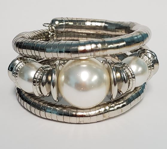 B882 Silver Triple Pearl Coil Bracelet - Iris Fashion Jewelry
