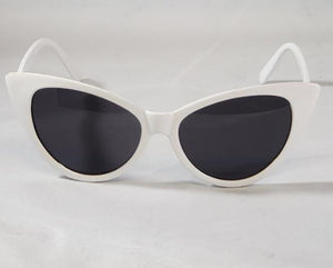 S166 White Frame Fashion Sunglasses - Iris Fashion Jewelry