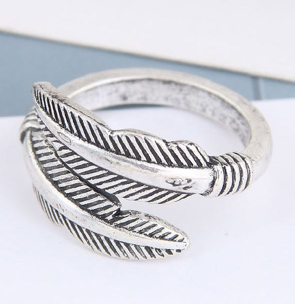 TR13 Silver Feather Design Toe Ring - Iris Fashion Jewelry