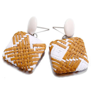 E482 White & Beige Woven Straw Square Earrings - Iris Fashion Jewelry