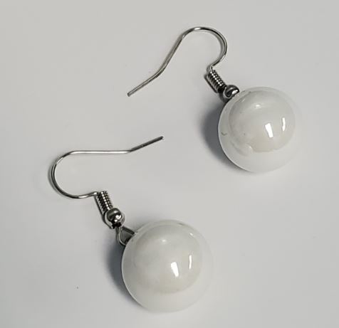 E1217 White Pearl Dangle Earrings - Iris Fashion Jewelry