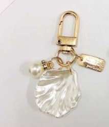 K40 Gold Pearl & Oyster Shell Keychain - Iris Fashion Jewelry