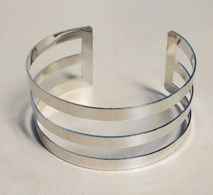 B641 Silver Metal Cuff Bracelet - Iris Fashion Jewelry