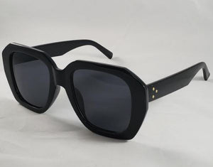 S472 Black Frame & Lens Fashion Sunglasses - Iris Fashion Jewelry