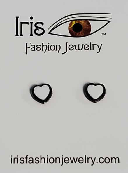 *E1294 Black & White Heart Magnetic Earrings - Iris Fashion Jewelry