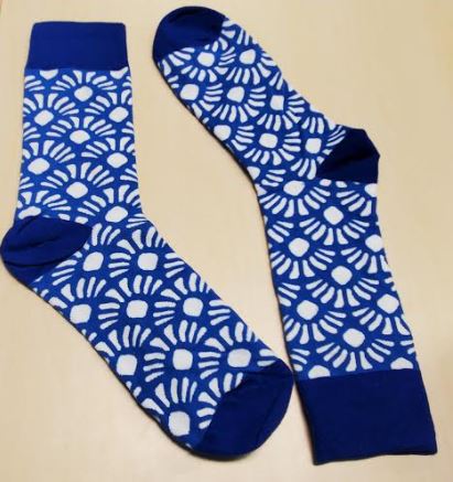 SF1127 Blue & White Festive Pattern Socks - Iris Fashion Jewelry