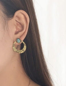 E1457 Gold Round Textured Turquoise Stone Earrings - Iris Fashion Jewelry