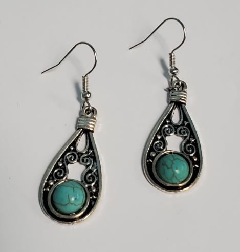 *E109 Silver Turquoise Crackle Stone Vintage Look Earrings - Iris Fashion Jewelry