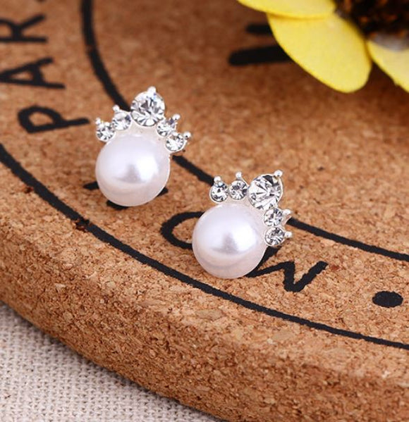 E1277 Silver Rhinestone Pearl Earrings - Iris Fashion Jewelry