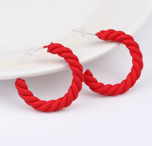 E1803 Red Twisted Hoop Earrings - Iris Fashion Jewelry