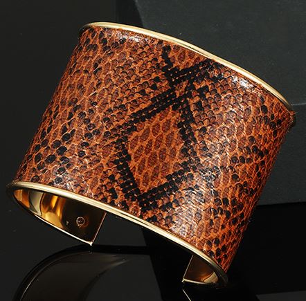 B114 Gold Snake Skin Print Cuff Bracelet - Iris Fashion Jewelry