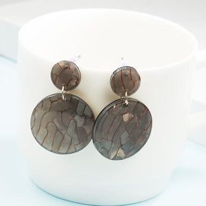 E339 Dark Gray Crackle Acrylic Round Earrings - Iris Fashion Jewelry