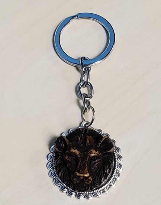 K135 Silver Brown Lion Keychain - Iris Fashion Jewelry