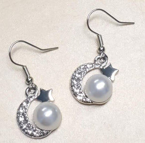 E1151 Silver Rhinestone Pearl Moon & Star Dangle Earrings - Iris Fashion Jewelry