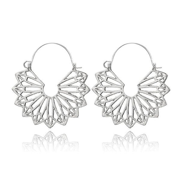 E1411 Silver Openwork Design Earrings - Iris Fashion Jewelry