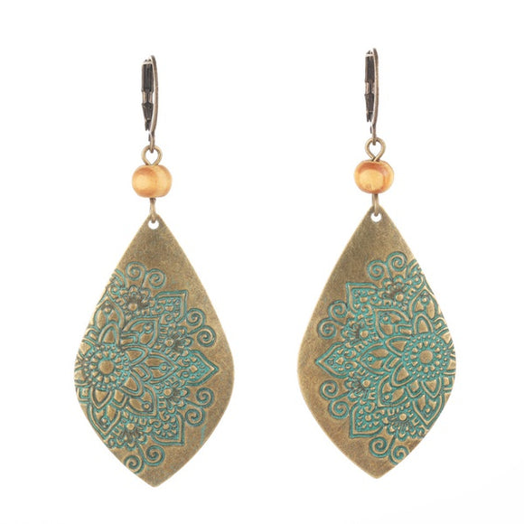E1740 Gold Flower Design Metal Earrings - Iris Fashion Jewelry
