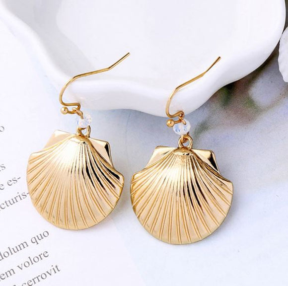 E484 Gold Sea Shell Dangle Earrings - Iris Fashion Jewelry