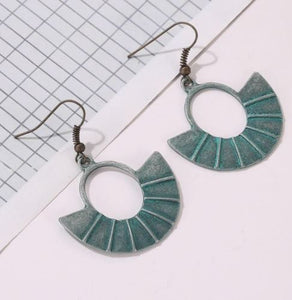 E1315 Antique Silver Retro Design Earrings - Iris Fashion Jewelry