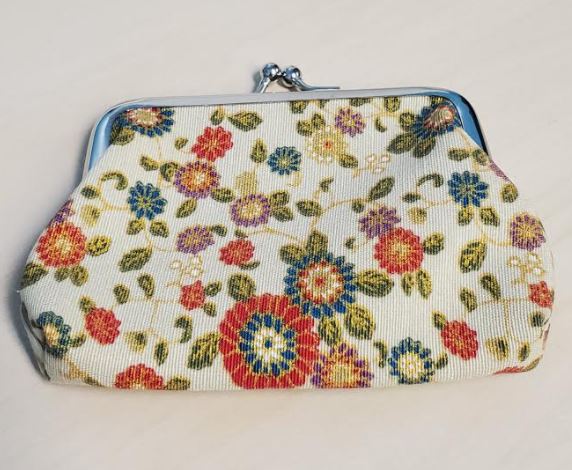 G170 Beige Colorful Floral Design Clasp Coin Purse - Iris Fashion Jewelry