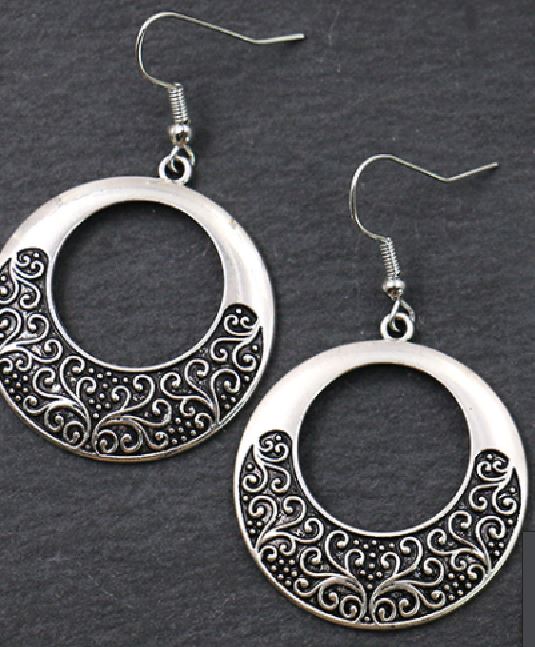 E290 Silver Decorated Earrings - Iris Fashion Jewelry