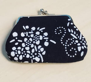 G169 Dark Navy Blue Floral Design Clasp Coin Purse - Iris Fashion Jewelry