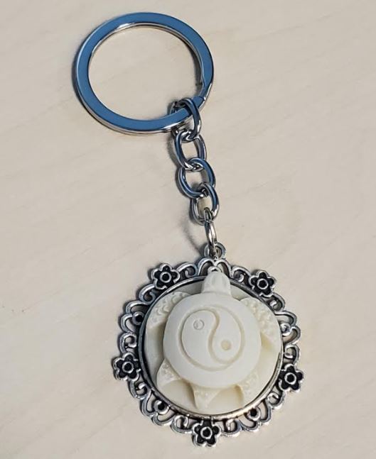 K42 Silver Sea Turtle Yin Yang Keychain - Iris Fashion Jewelry