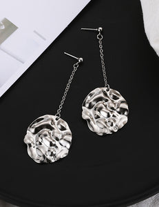 E805 Silver Round Crinkle Earrings - Iris Fashion Jewelry