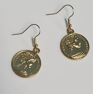 *E343 Gold Elizabeth II Coin Earrings - Iris Fashion Jewelry