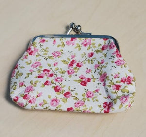 G134 White Pink Floral Clasp Coin Purse - Iris Fashion Jewelry