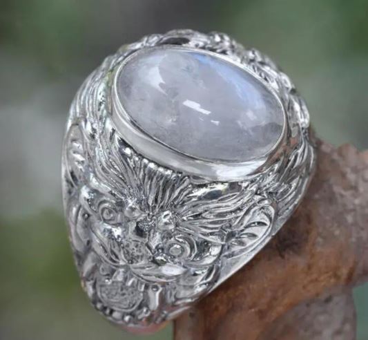 R81 Silver Moonstone Lion Vintage Style Ring - Iris Fashion Jewelry