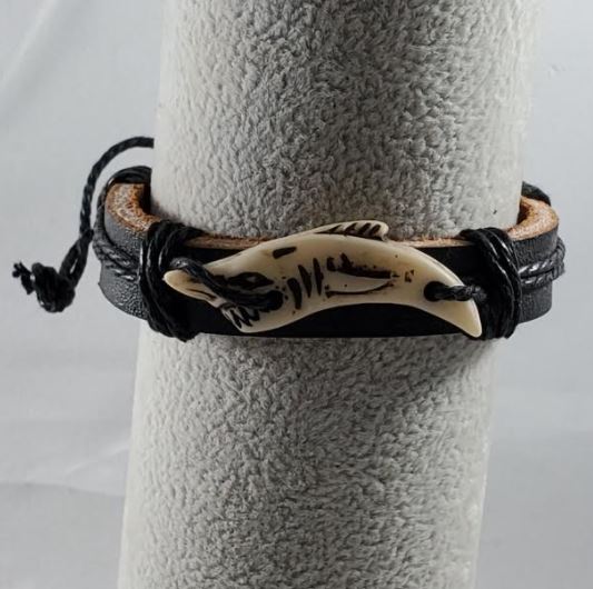 B27 Shark Tooth Faux Bone Leather Bracelet - Iris Fashion Jewelry