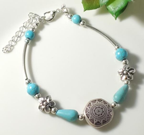 B1158 Silver Turquoise Crackle Stone Tribal Design Bracelet