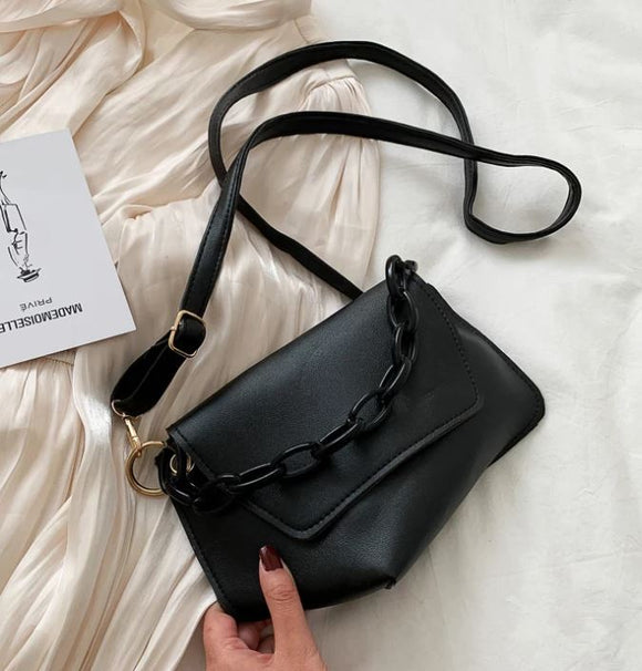 PB187 Black Chain Accent Handbag - Iris Fashion Jewelry