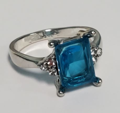 R458 Silver Blue Square Gemstone Ring - Iris Fashion Jewelry