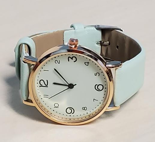 W384 Mint Green Trendy Quartz Watch - Iris Fashion Jewelry