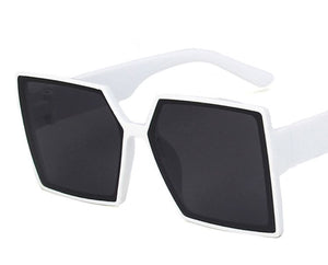 S147 White Frame Fashion Sunglasses - Iris Fashion Jewelry