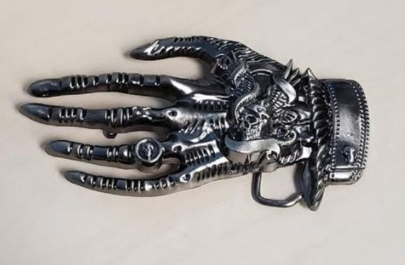 BU142 Skeleton Hand with Skull Belt Buckle - Iris Fashion Jewelry