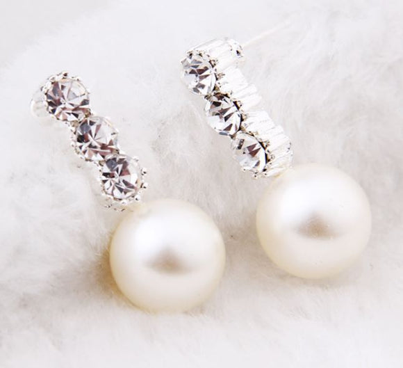 E347 Silver Rhinestone Pearl Earrings - Iris Fashion Jewelry