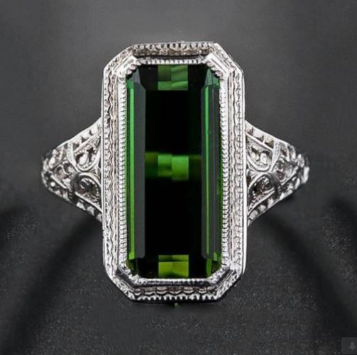 R220 Silver Green Rectangle Gemstone Ring - Iris Fashion Jewelry