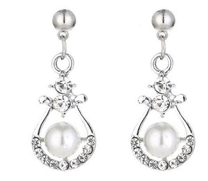 E489 Silver Rhinestone Pearl Earrings - Iris Fashion Jewelry