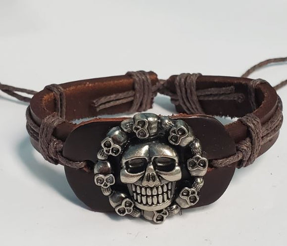 *B665 Brown Leather Skulls Bracelet - Iris Fashion Jewelry