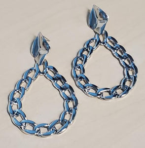 E801 Large Silver Acrylic Chain Link Teardrop Shape Earrings - Iris Fashion Jewelry