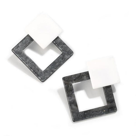 E1174 Gray & White Acrylic Geometric Earrings - Iris Fashion Jewelry